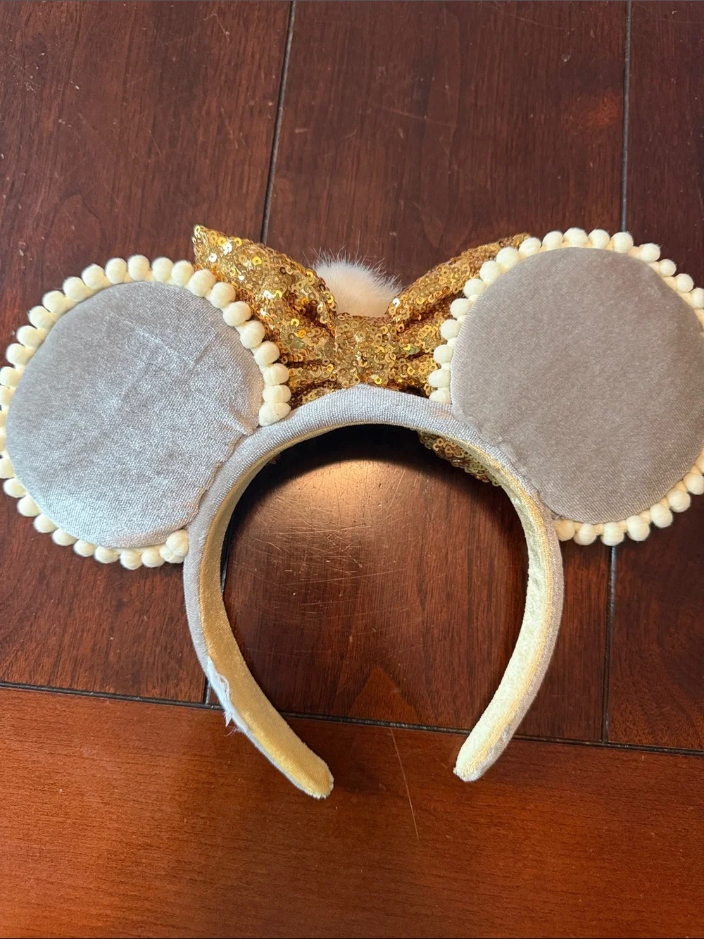 Disney Parks Christmas / Winter Minnie Mouse Ears